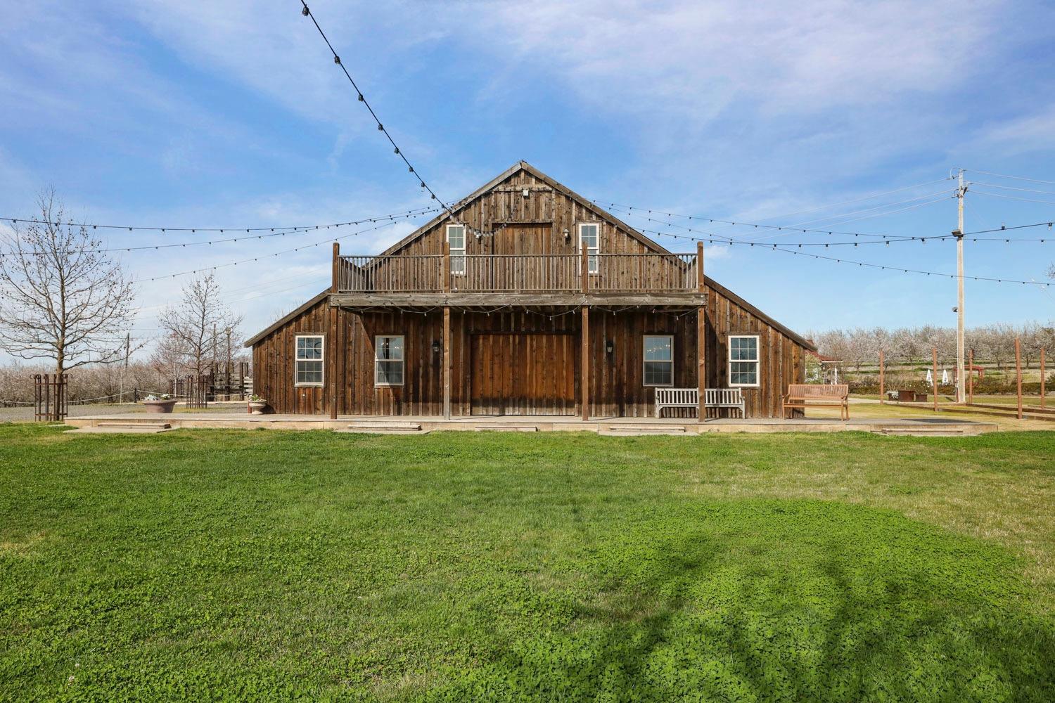 10031 Frankenheimer Rd, Oakdale, CA 95361