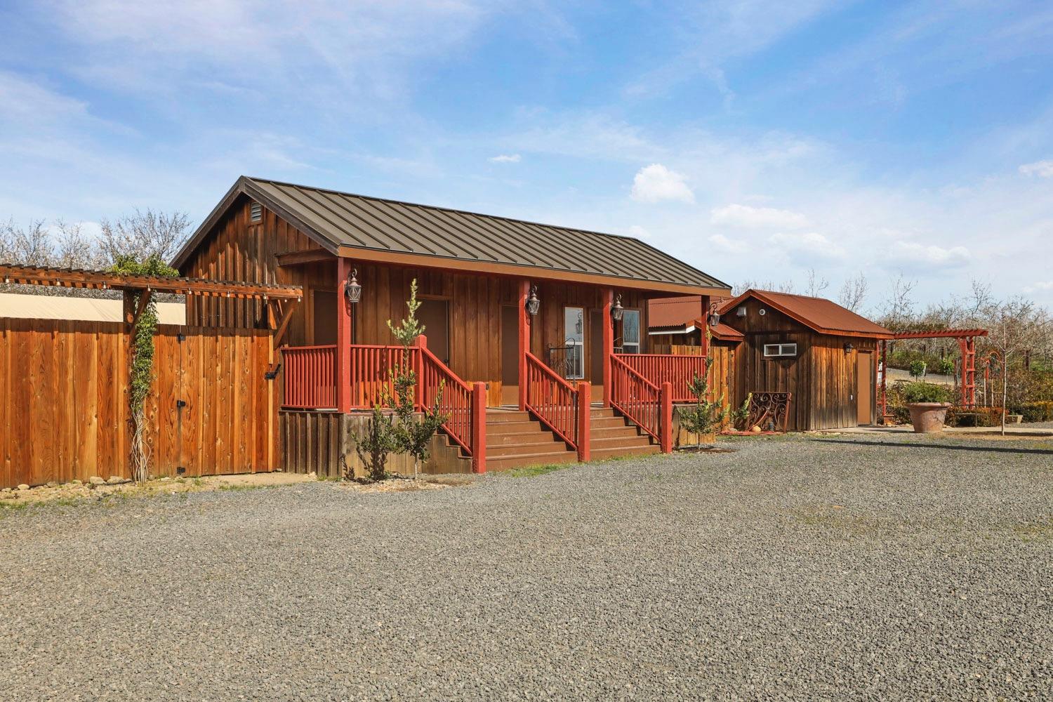 10031 Frankenheimer Rd, Oakdale, CA 95361