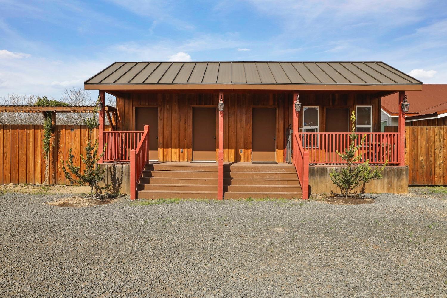 10031 Frankenheimer Rd, Oakdale, CA 95361