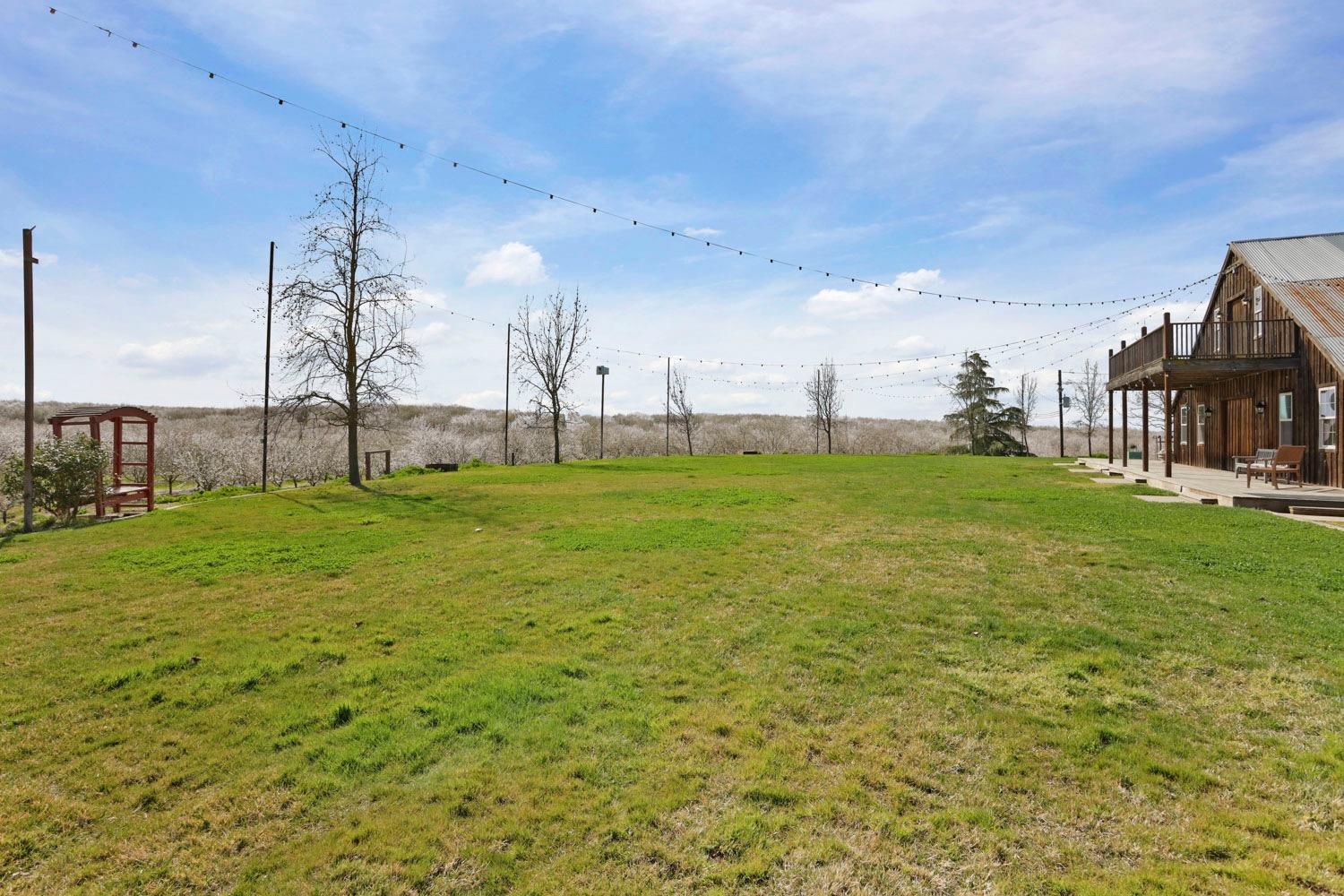 10031 Frankenheimer Rd, Oakdale, CA 95361