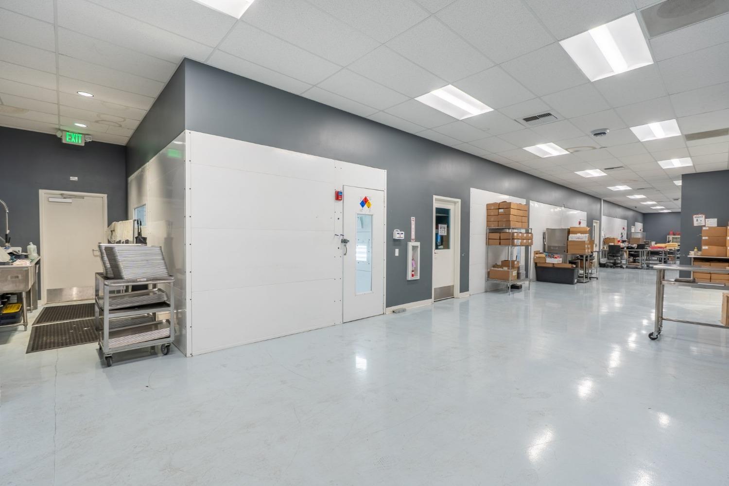 4111 Brew Master Dr #A, Ceres, CA 95307