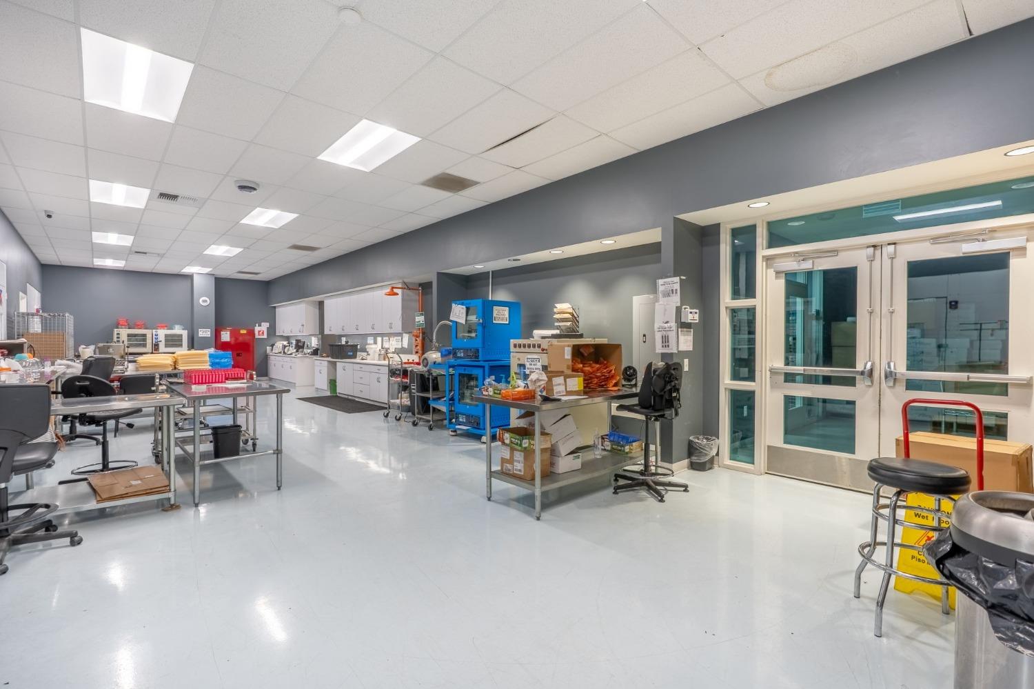 4111 Brew Master Dr #A, Ceres, CA 95307