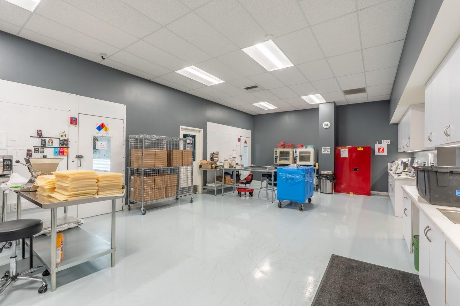 4111 Brew Master Dr #A, Ceres, CA 95307