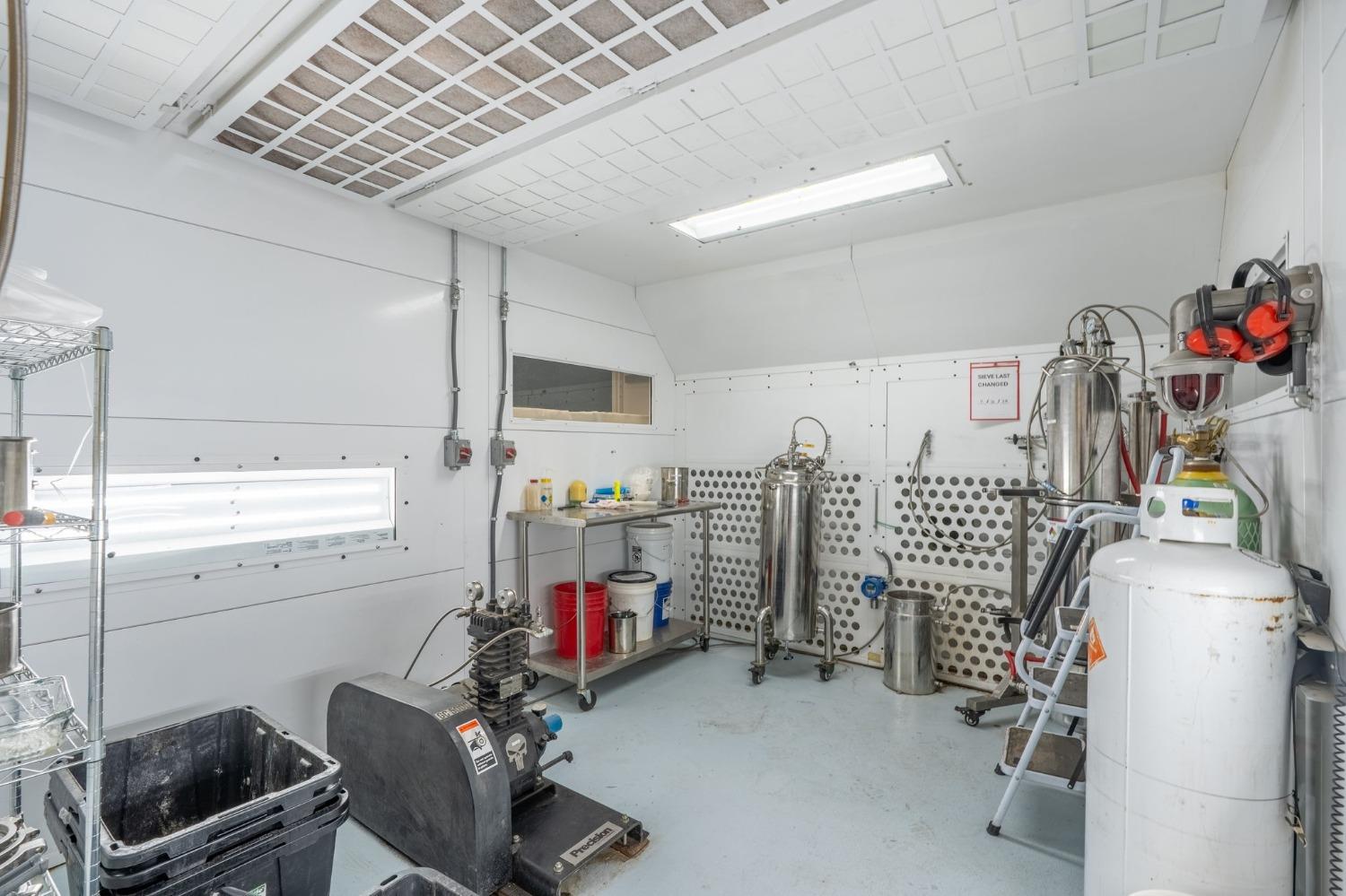 4111 Brew Master Dr #A, Ceres, CA 95307