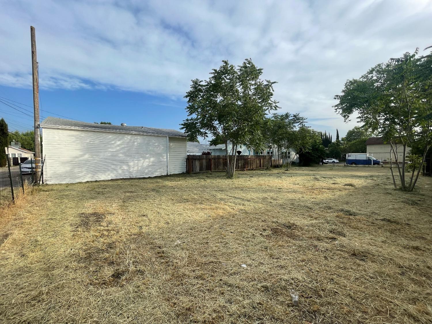 520 14th St, Modesto, CA 95354