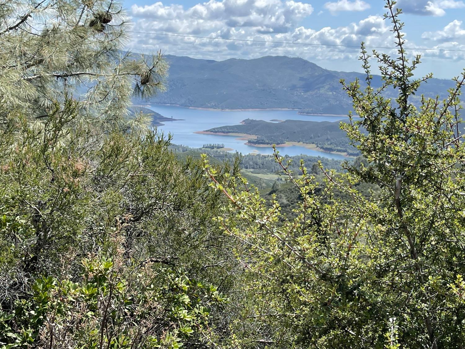 9588 Paraiso Blvd, La Grange, CA 95329