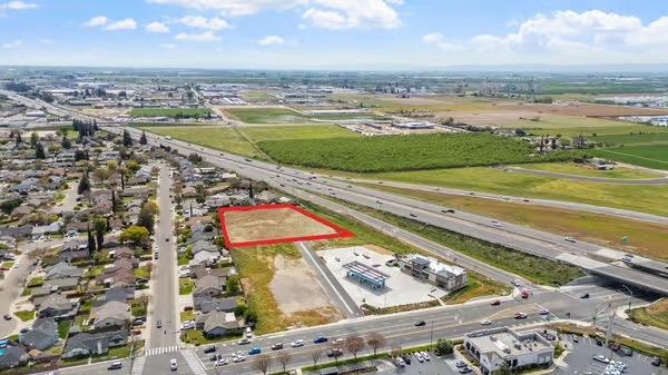 2450 Fulkerth Rd, Turlock, CA 95380