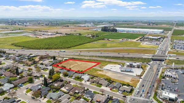2450 Fulkerth Rd, Turlock, CA 95380