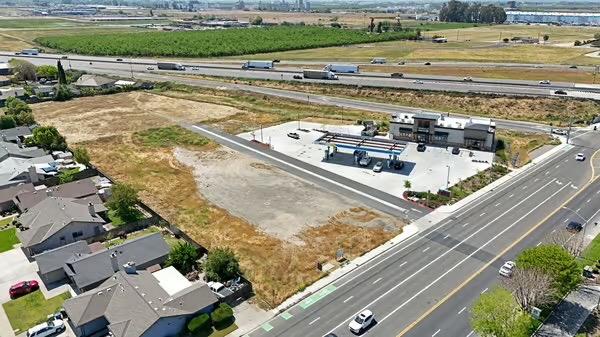 2450 Fulkerth Rd, Turlock, CA 95380