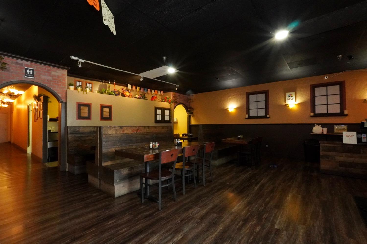 3050 W Shaw Ave #111, Fresno, CA 93711