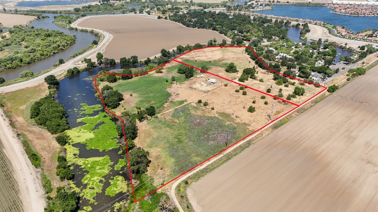 1390 Williamson Rd, Manteca, CA 95337