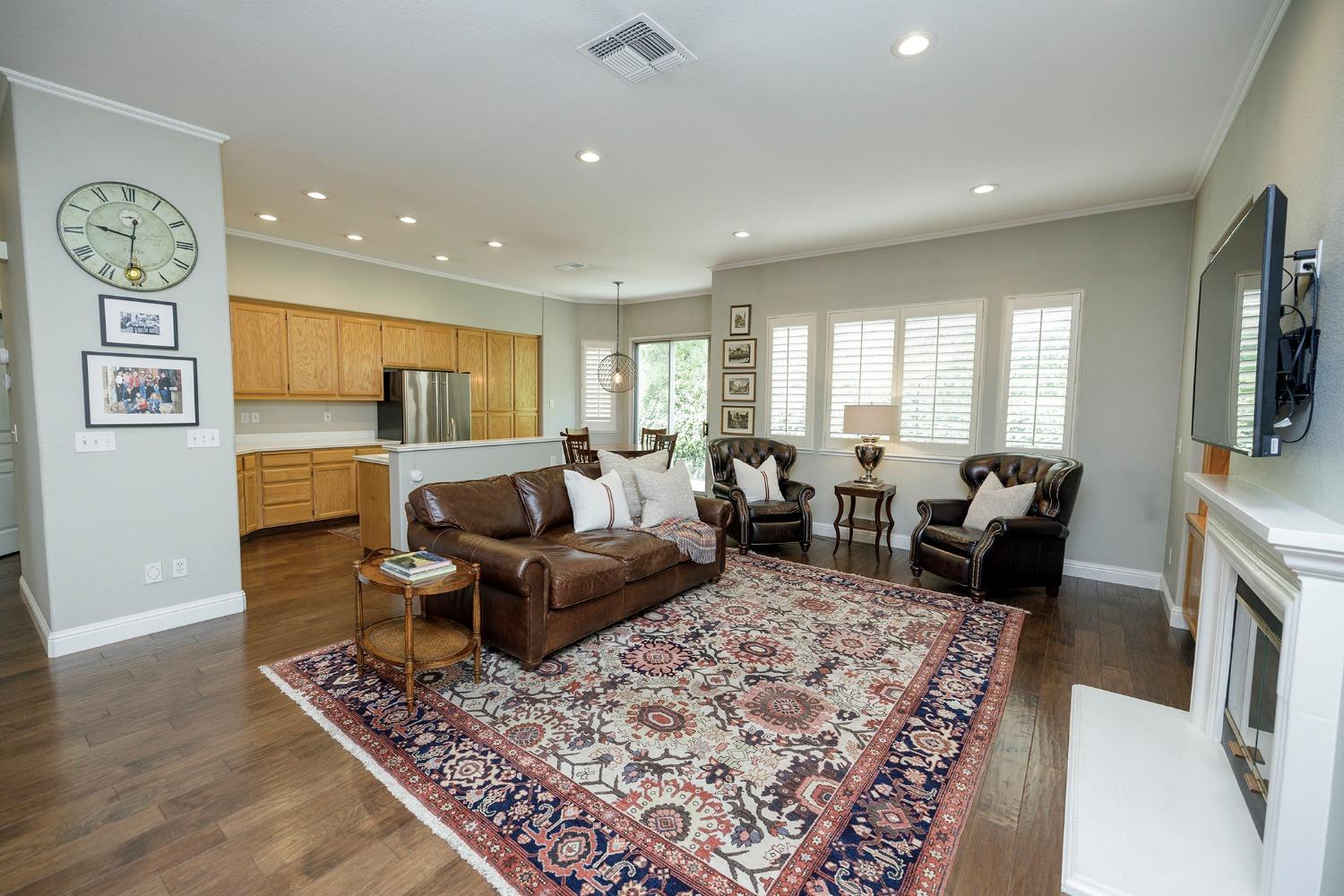 1709 Seven Falls, Modesto, CA 95355