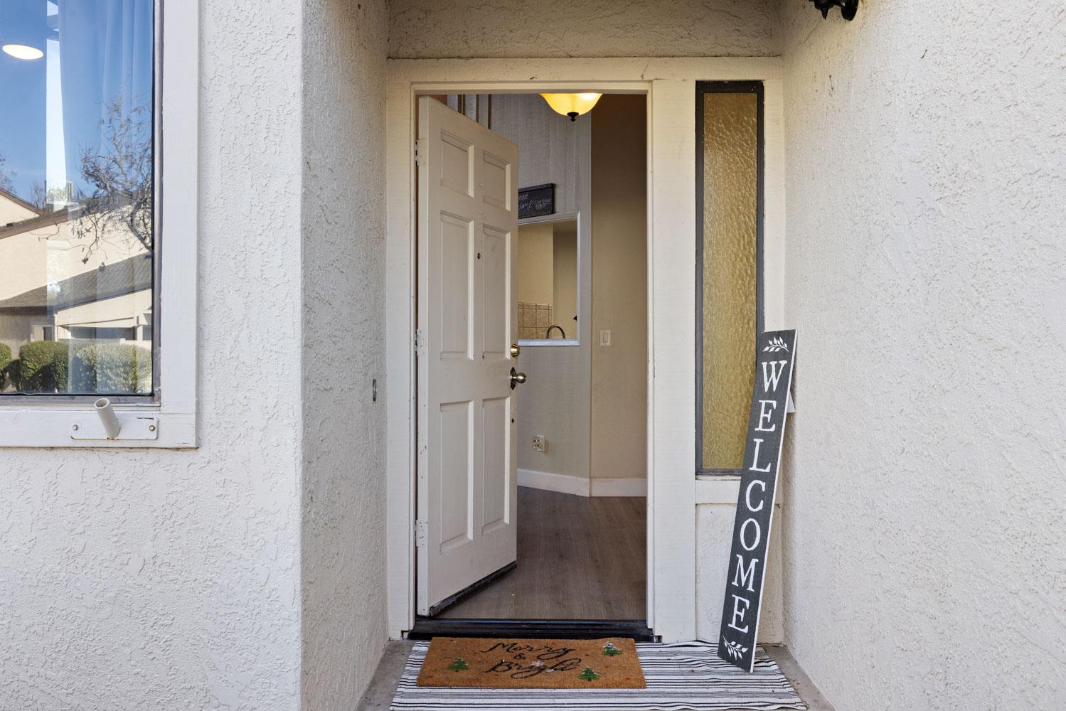 1118 Cedar Creek Dr #85, Modesto, CA 95355