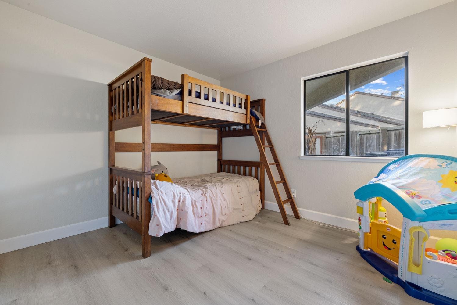 1118 Cedar Creek Dr #85, Modesto, CA 95355