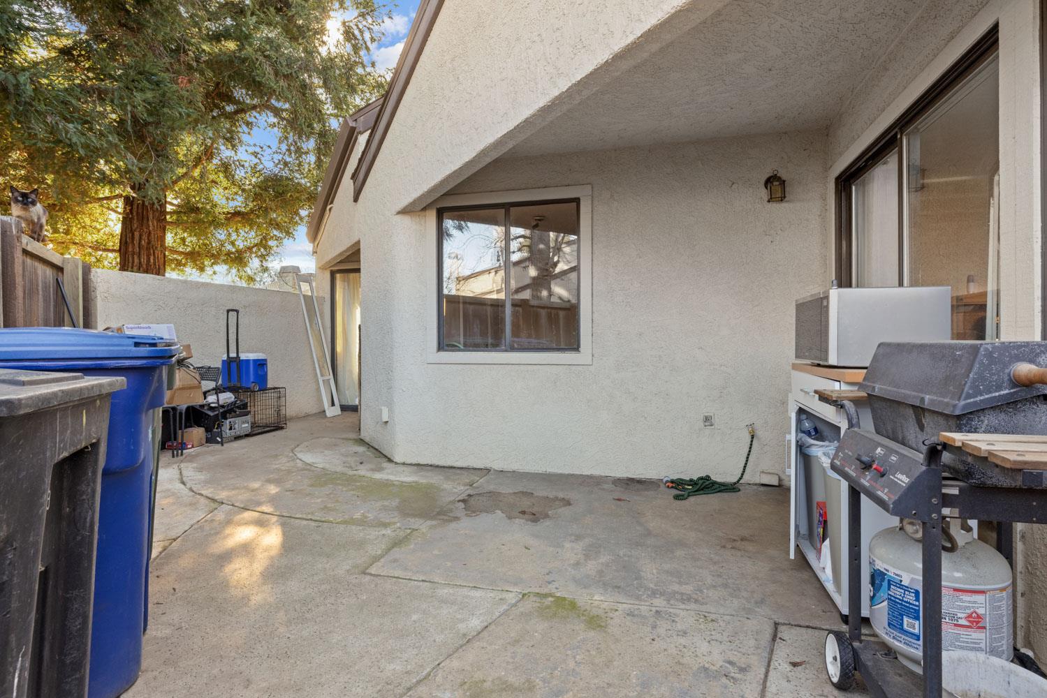 1118 Cedar Creek Dr #85, Modesto, CA 95355