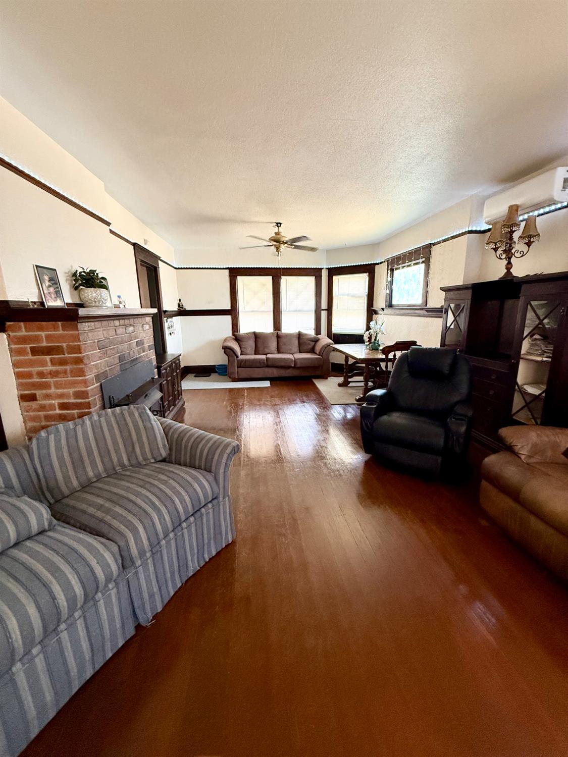 1407 E las palmas, Patterson, CA 95363