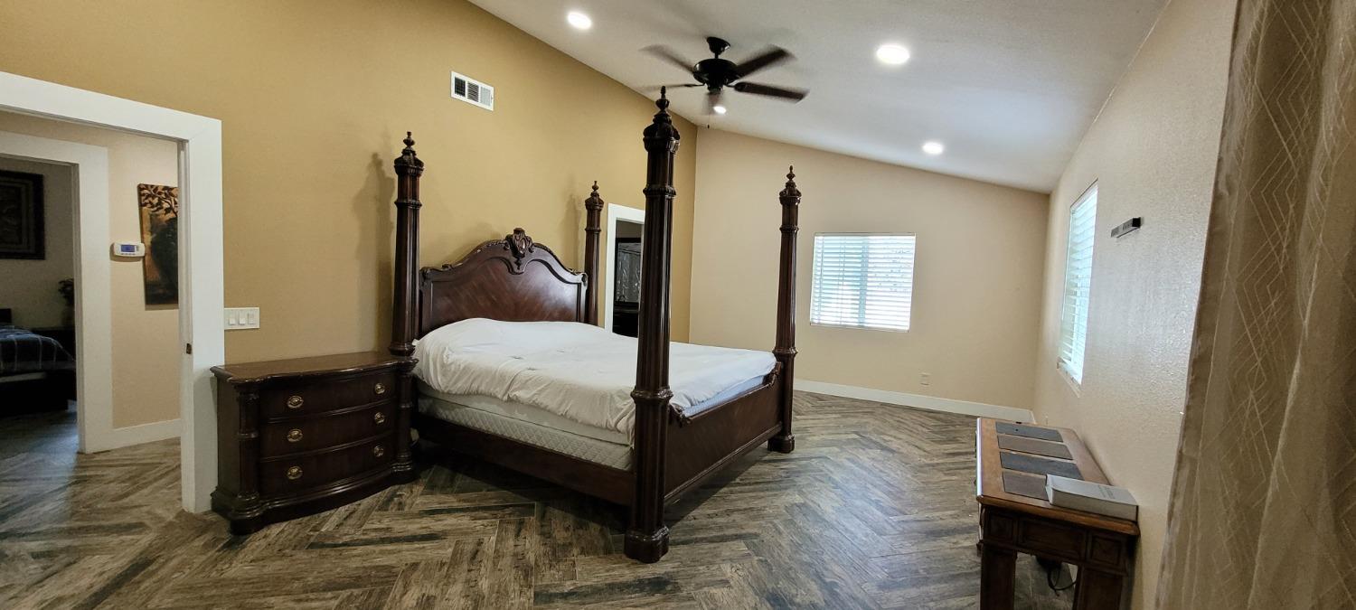 11430 Walnut Ave, Oakdale, CA 95361