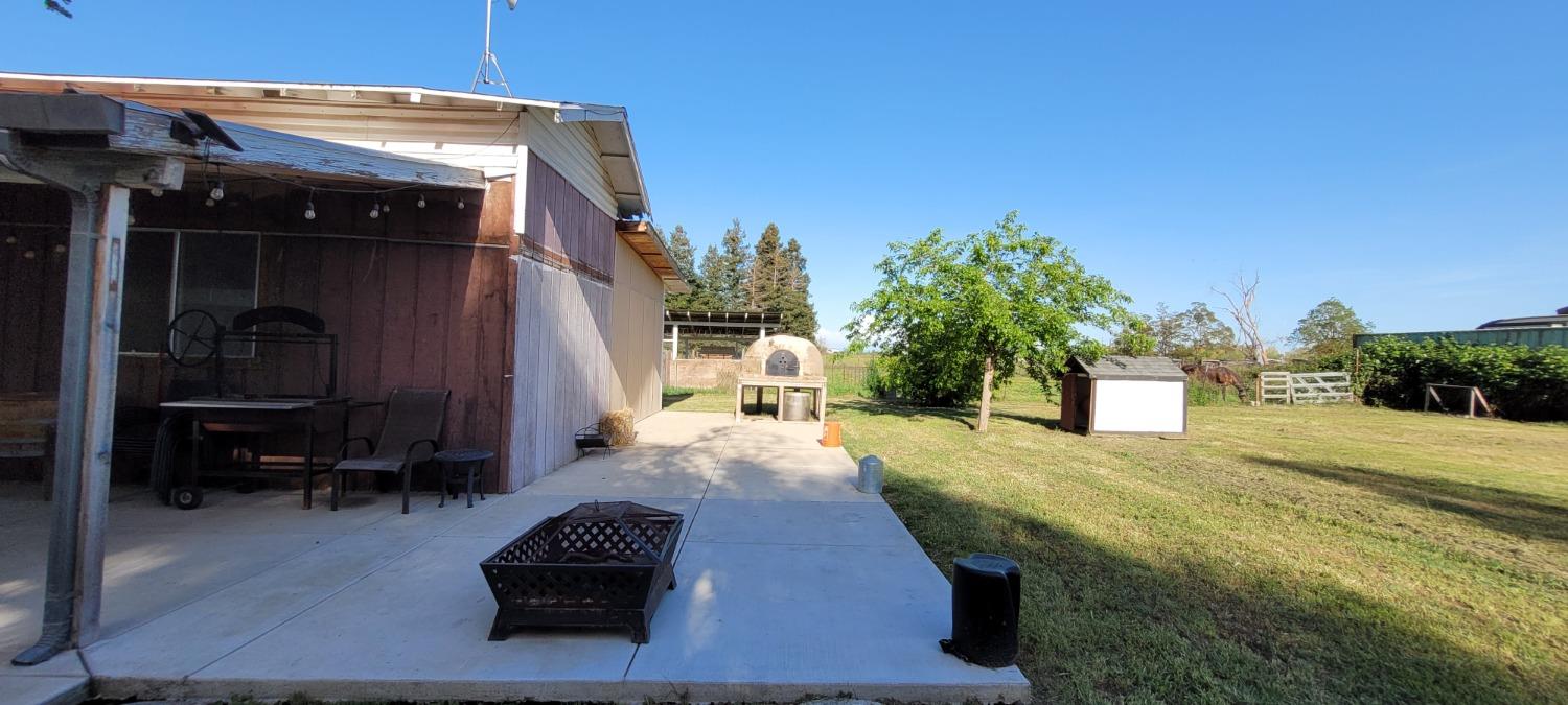 11430 Walnut Ave, Oakdale, CA 95361