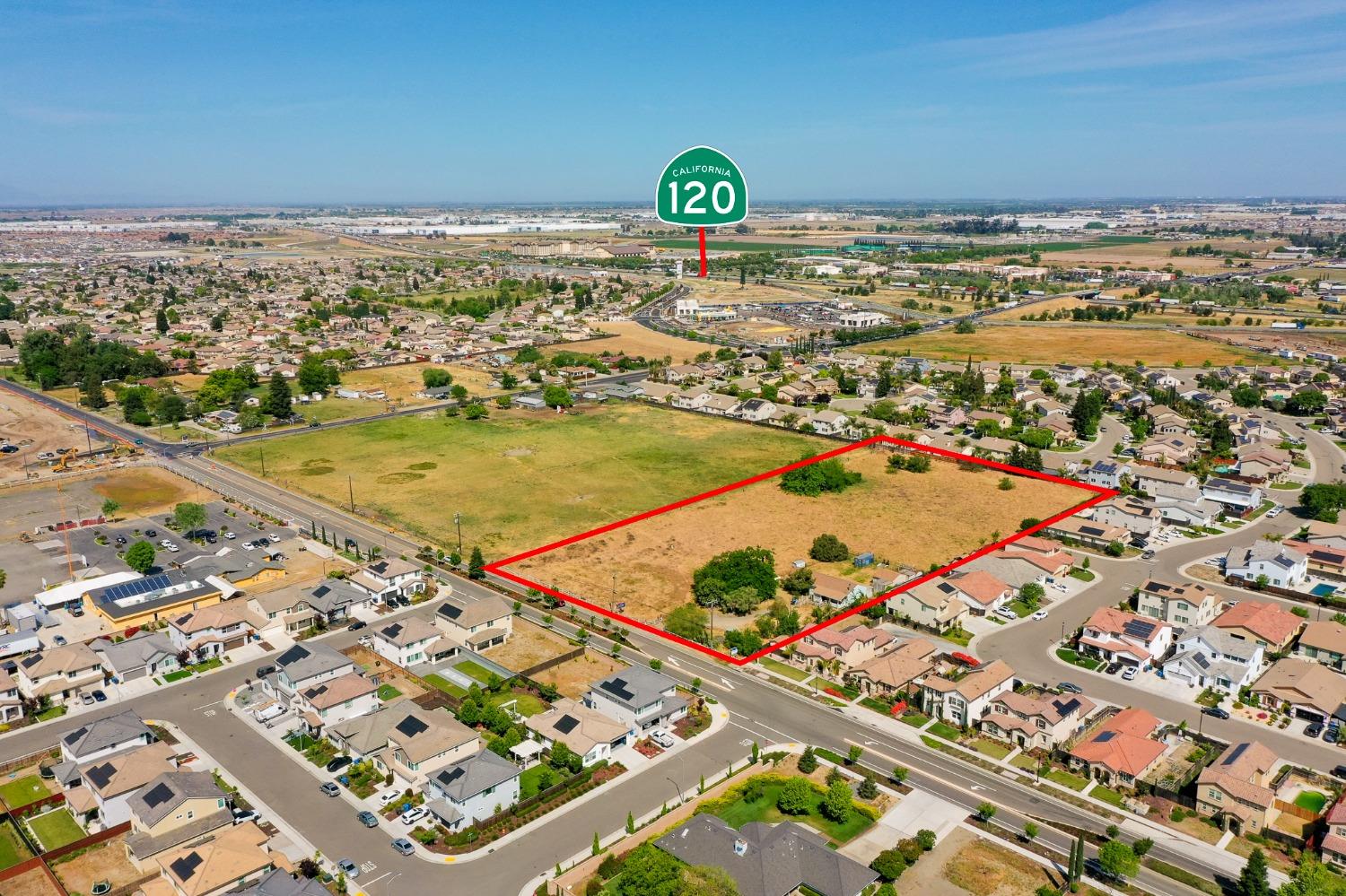 1957 W Woodward Ave, Manteca, CA 95337