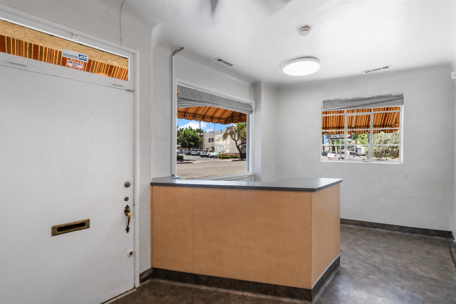 24 S 3rd St, Patterson, CA 95363