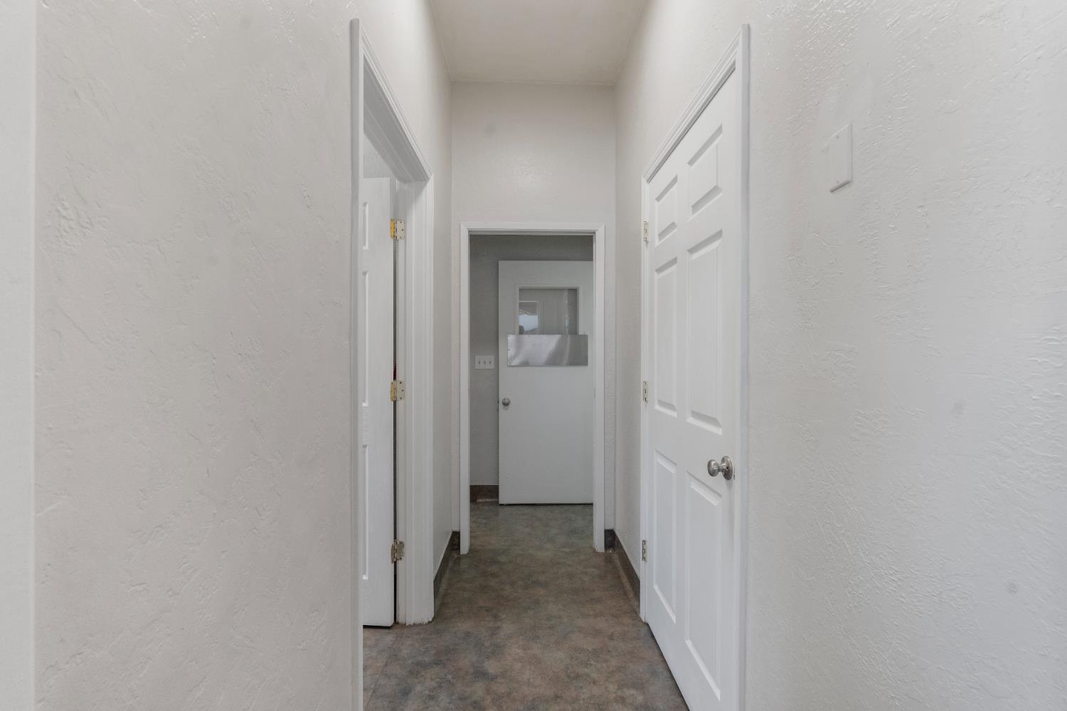 24 S 3rd St, Patterson, CA 95363