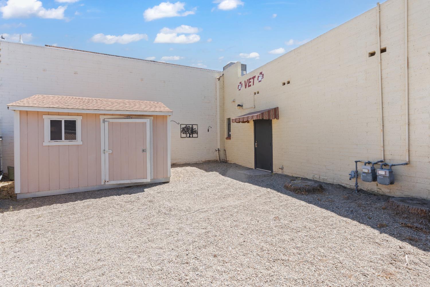 24 S 3rd St, Patterson, CA 95363