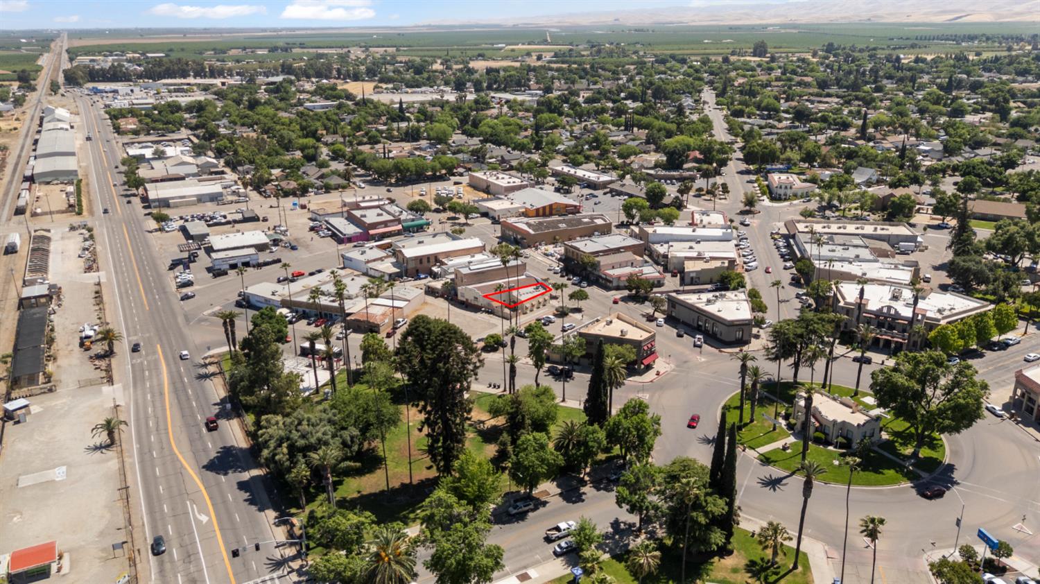 24 S 3rd St, Patterson, CA 95363