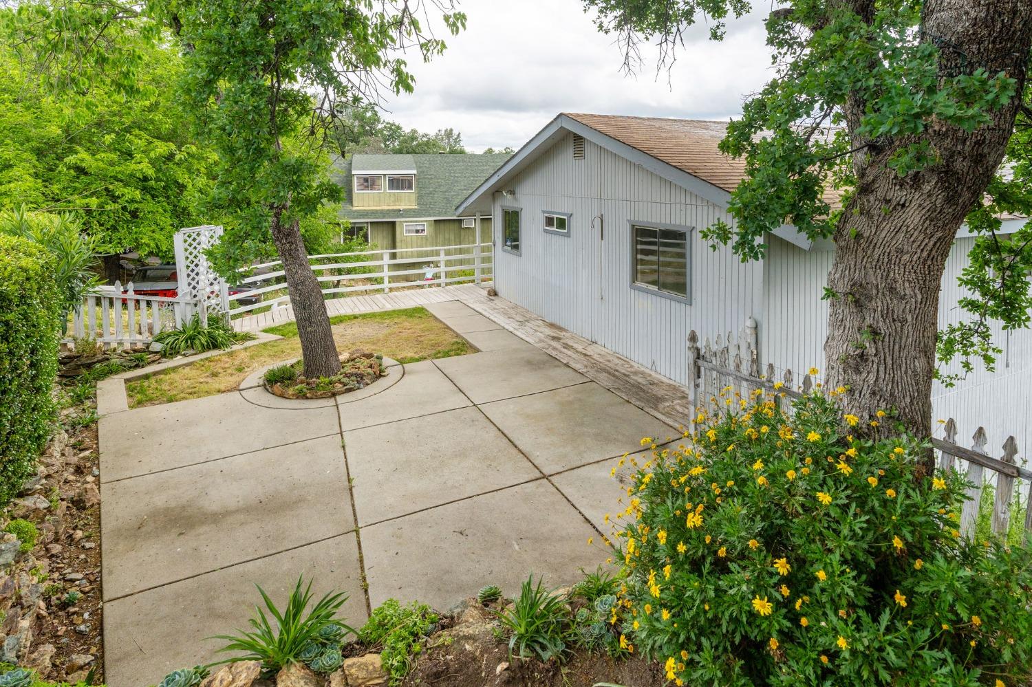 4855 Bayview Dr, Copperopolis, CA 95228
