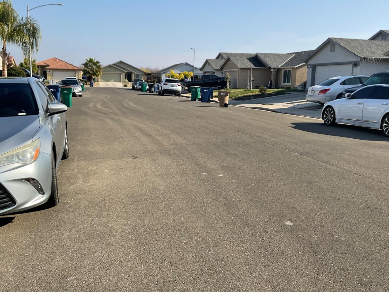 2094 W Pincay St, Merced, CA 95348