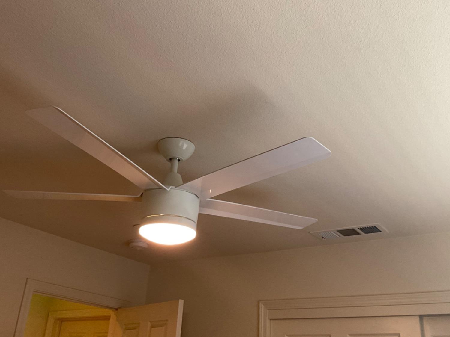 2094 W Pincay St, Merced, CA 95348