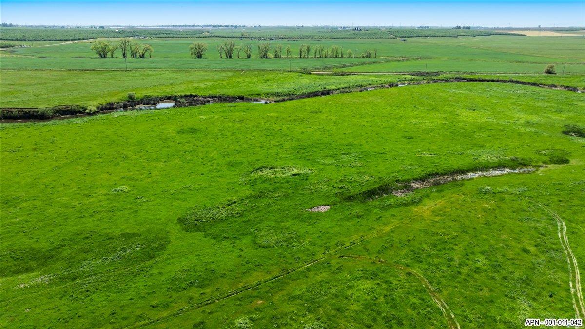 42 26 Mile Road, Oakdale, CA 95361