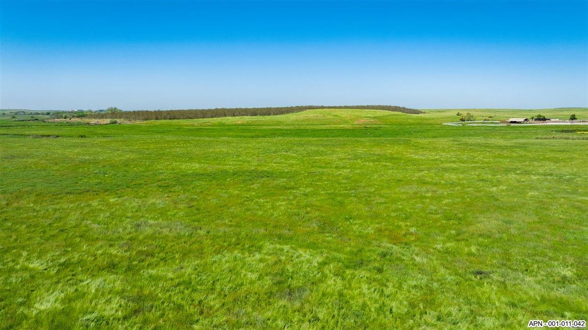 42 26 Mile Road, Oakdale, CA 95361