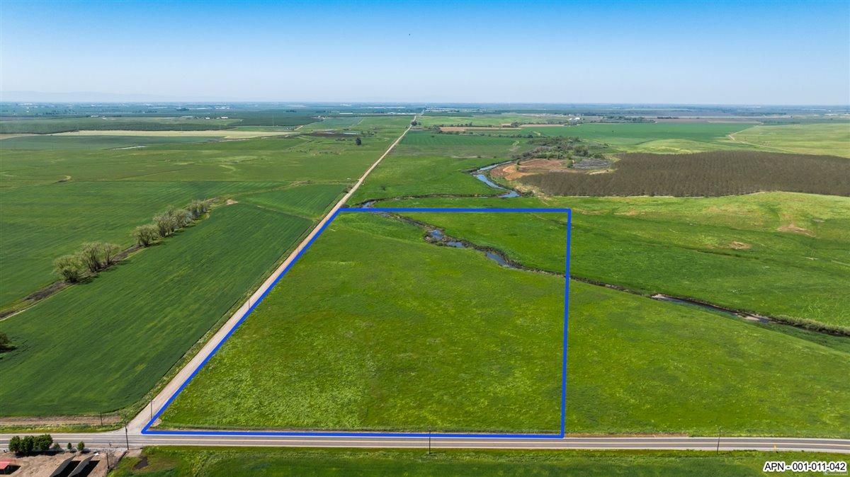 42 26 Mile Road, Oakdale, CA 95361