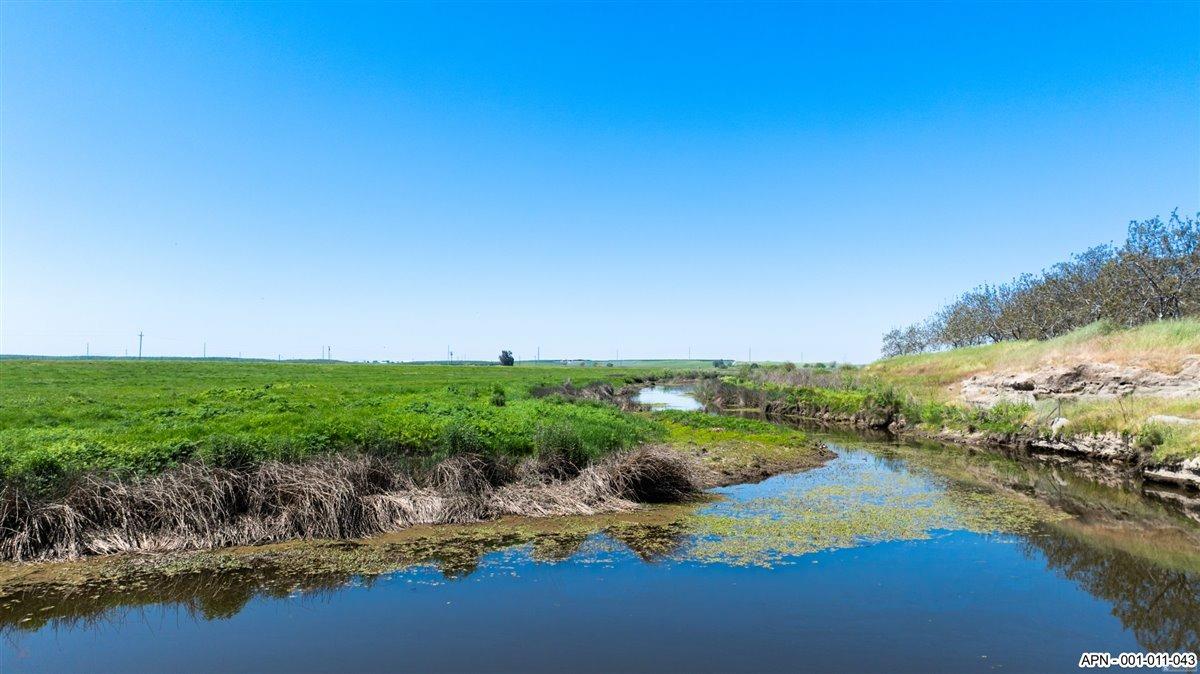 43 26 Mile Rd, Oakdale, CA 95361