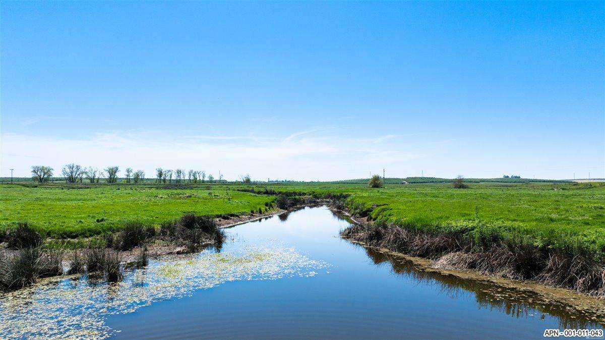 43 26 Mile Rd, Oakdale, CA 95361