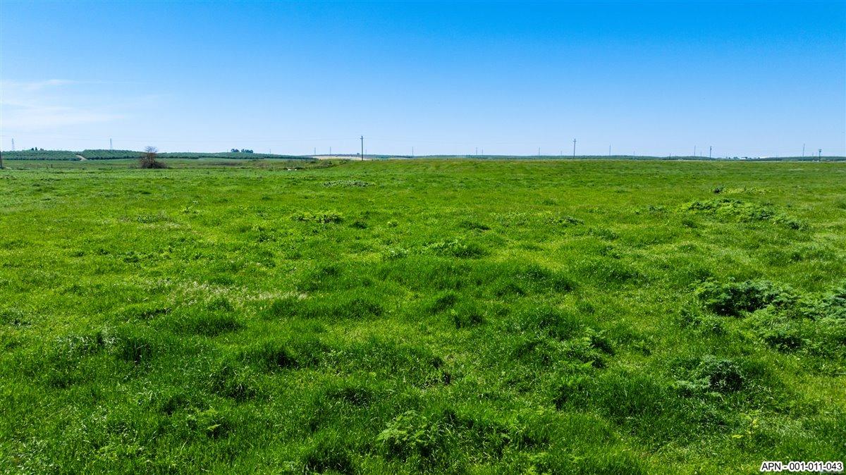 43 26 Mile Rd, Oakdale, CA 95361