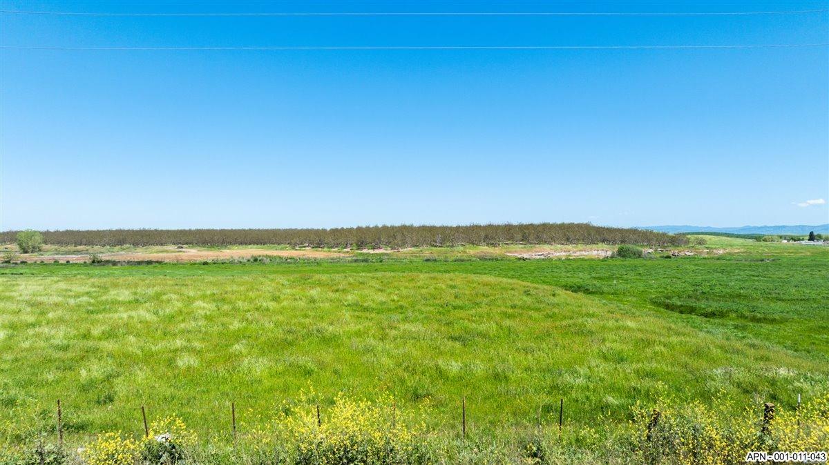 43 26 Mile Rd, Oakdale, CA 95361