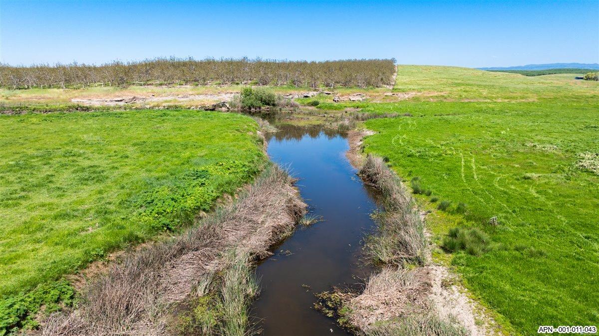 43 26 Mile Rd, Oakdale, CA 95361