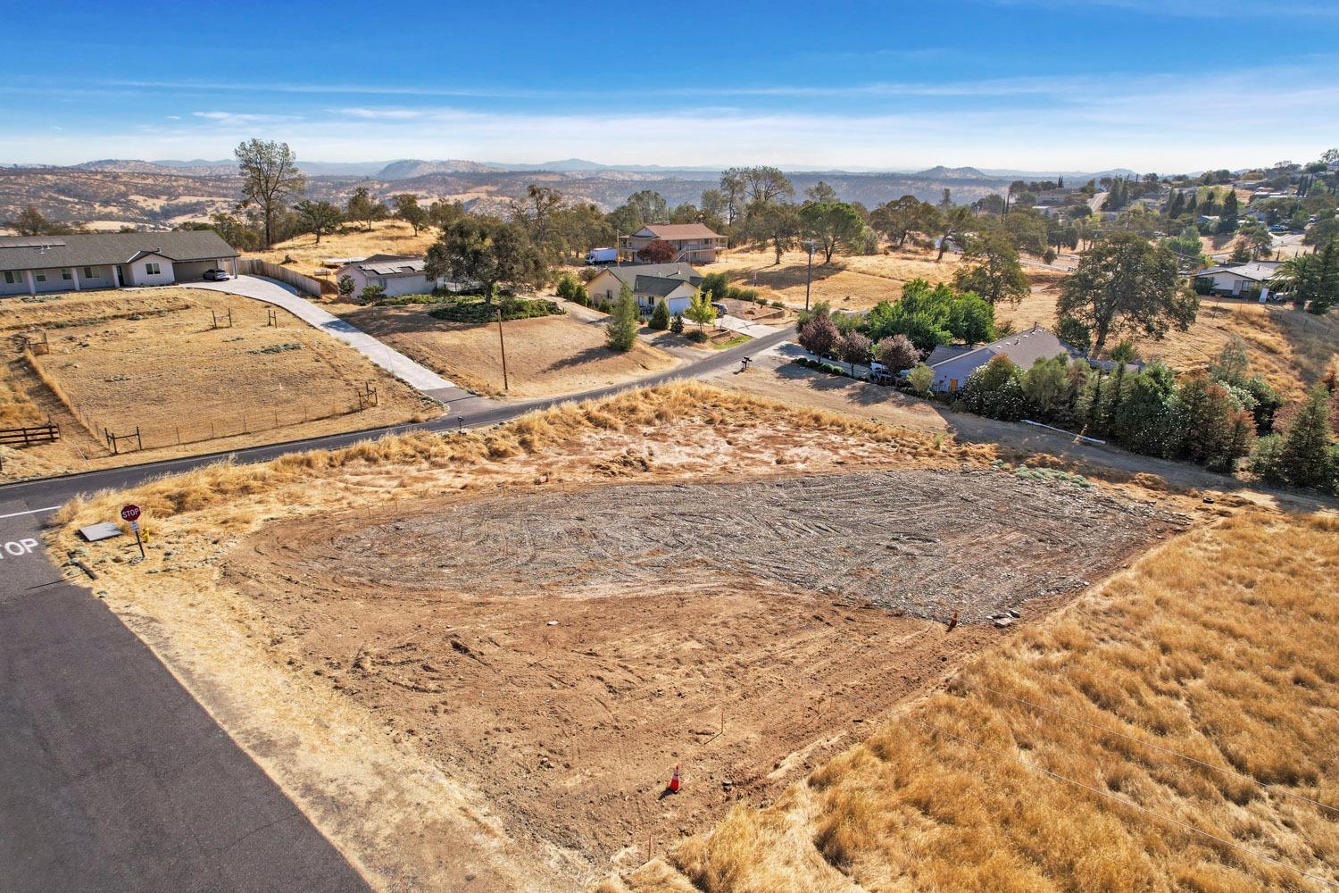 3228 Arrowhead St, Copperopolis, CA 95228