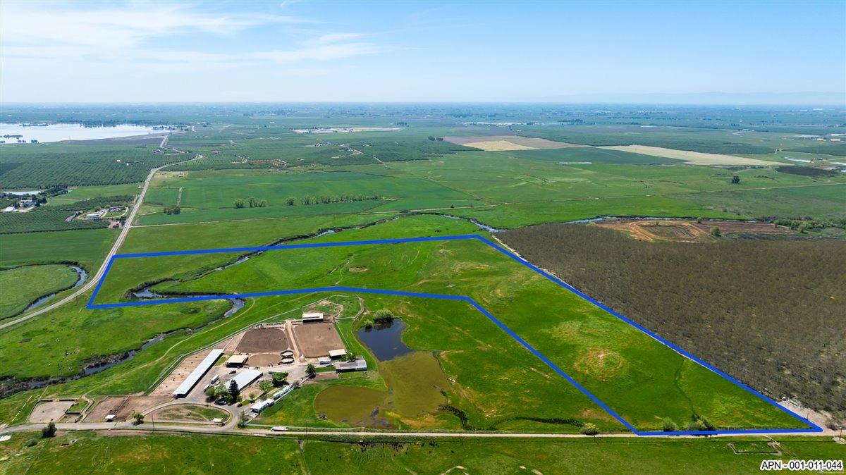 44 26 Mile Rd, Oakdale, CA 95361