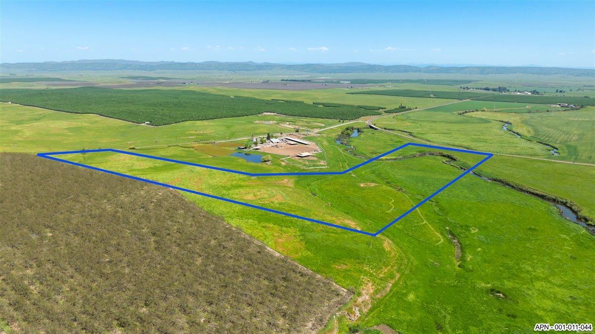 44 26 Mile Rd, Oakdale, CA 95361