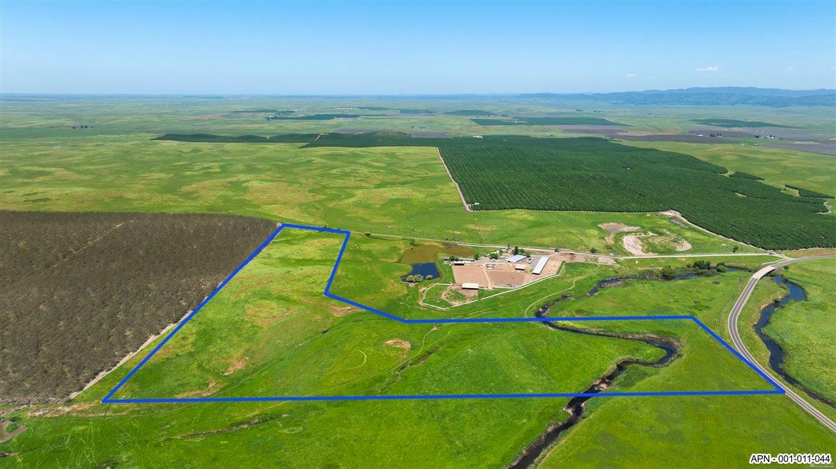 44 26 Mile Rd, Oakdale, CA 95361