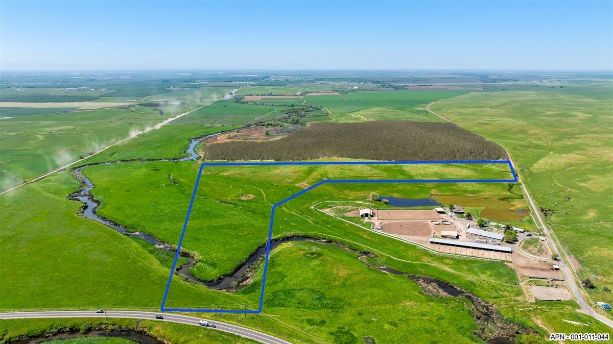 44 26 Mile Rd, Oakdale, CA 95361