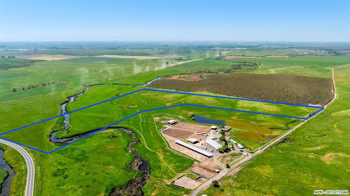 44 26 Mile Rd, Oakdale, CA 95361