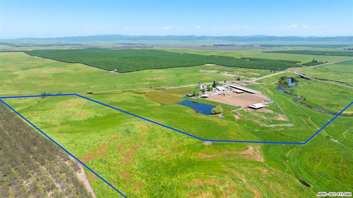 44 26 Mile Rd, Oakdale, CA 95361