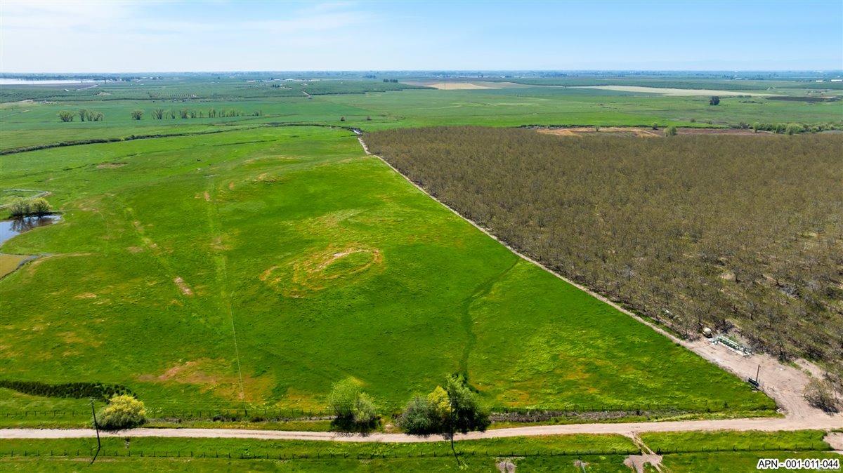 44 26 Mile Rd, Oakdale, CA 95361