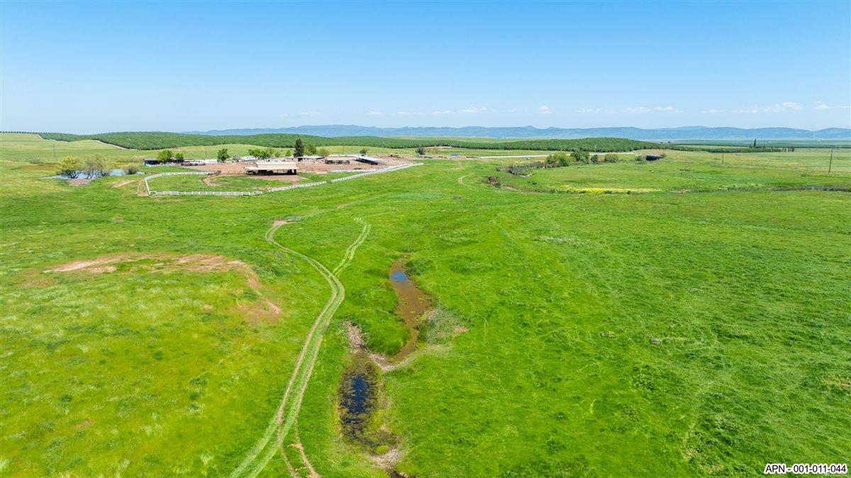 44 26 Mile Rd, Oakdale, CA 95361