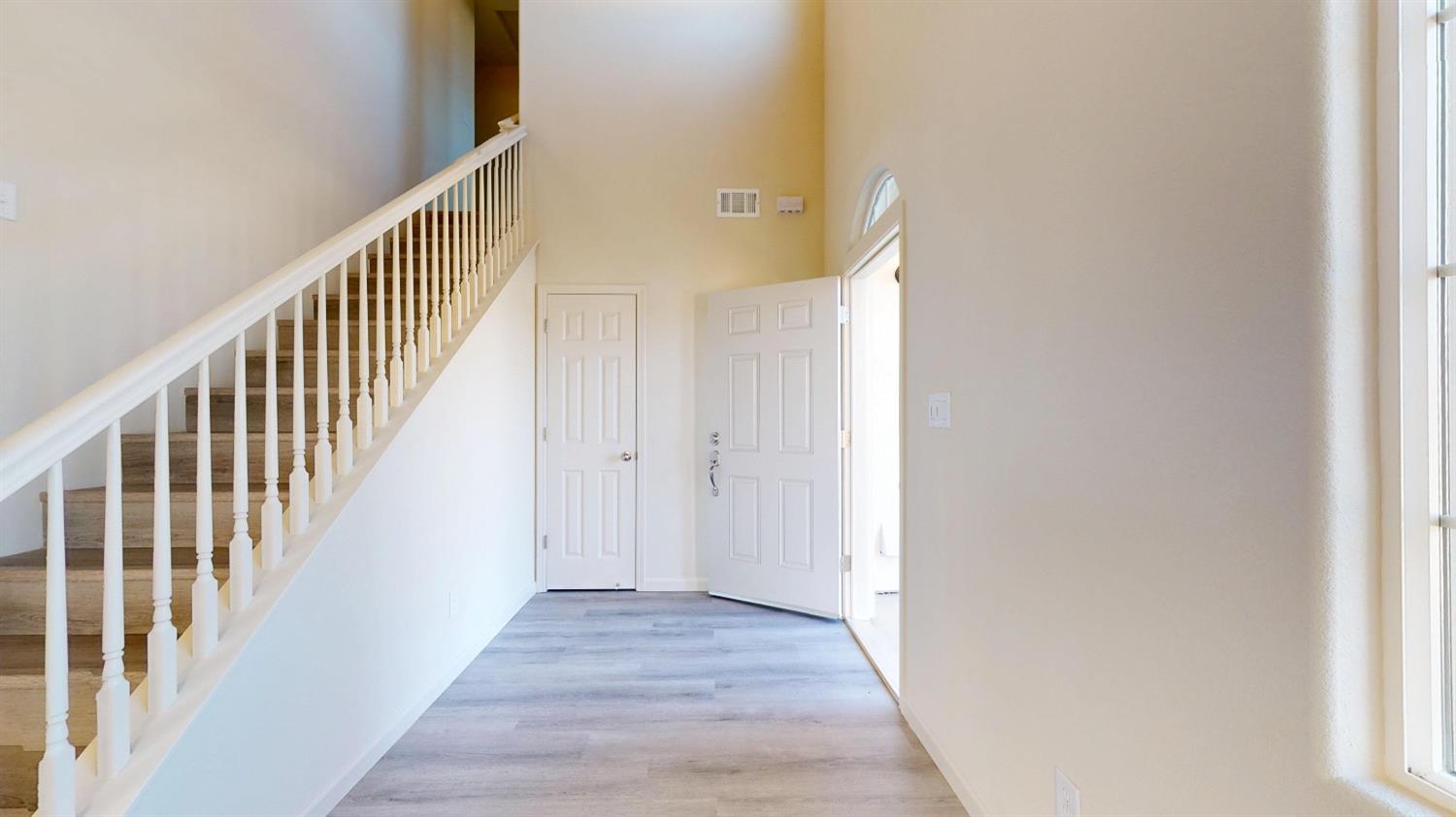 5630 Landon Ln, Riverbank, CA 95367