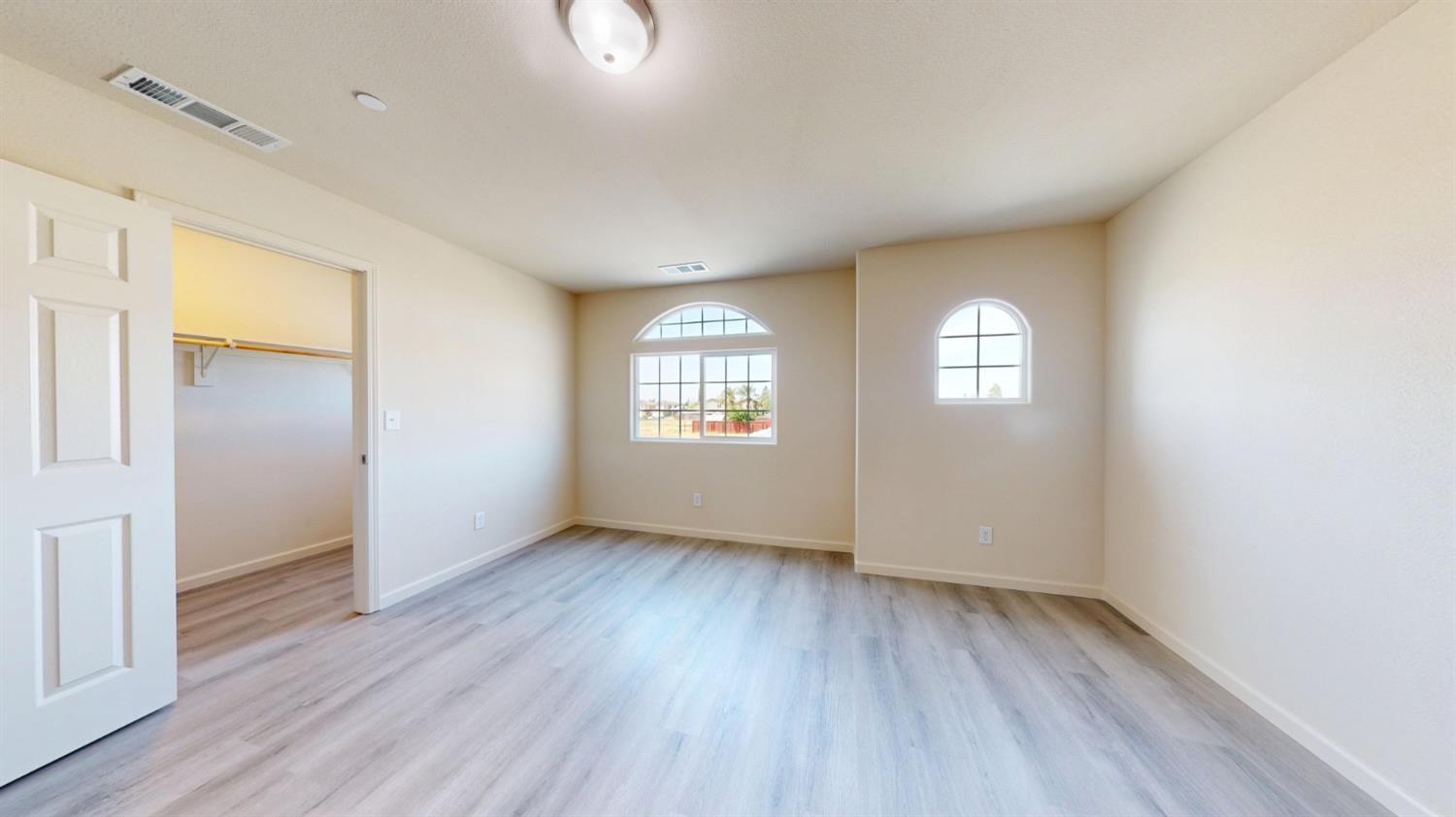 5630 Landon Ln, Riverbank, CA 95367