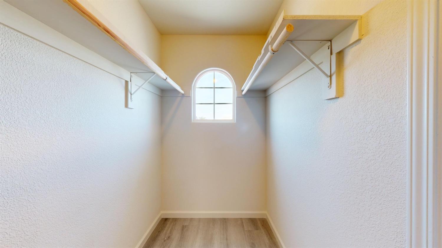 5630 Landon Ln, Riverbank, CA 95367